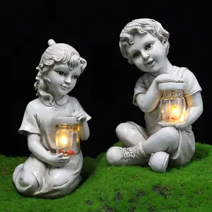 도매 동상 작은 소년과 소녀 정원 동상 들고 촛불 항아리 수지 공예 빛