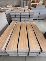Holzoptik SPC Vinyl-Bodenbelag 4mm Starrer Kern Wasserdicht Klicksystem für Innenräume Gewerblich