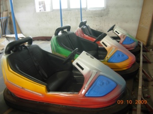 Coche de Choque Portátil a Batería, Go Karts Eléctricos de PVC para Niños, Equipo de Juegos Económico para Exteriores - Product Image 4