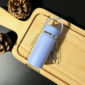 Porte-clés mini-sac de rangement portable 3D en PVC étanche pour rouge à lèvres, écouteurs et cosmétiques - Product Image 4
