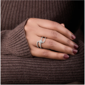 Anillo de moissanita bellamente elaborado en estilo de derivación envolvente para un encanto clásico y un atractivo contemporáneo de la India - Product Image 3