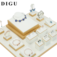 DIGU fabricant cuir blanc bijoux affichage anneau collier bijoux affichage pour salon boucles d'oreilles présentoir support