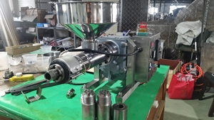 Shanyou Máquina Extractora de Aceite Automática de Venta Caliente con Sistema de Punta Fría para Soja, Linaza, Semillas de Uva y Aceite de Girasol en Frío - Product Image 4