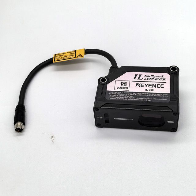 KEYENCE IL-300 CMOS Multi-Function Analog Laser Sensor Sensor Heads New Original