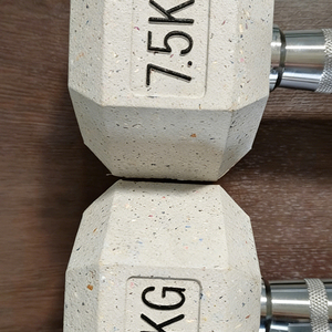 ดัมเบลยางเคลือบสีขาวหลากสี ชุดดัมเบลเหล็กกลม น้ำหนัก 5 กก. ถึง 50 กก. พร้อมโลโก้สั่งทำพิเศษ ลดราคา - Product Image 5