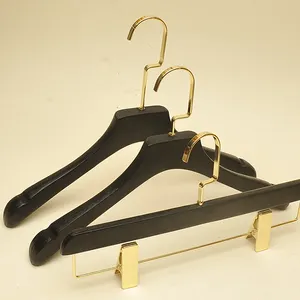Hot sales hotel used anti slip clothes coat rack wood hangers for child