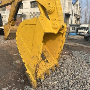 Excavatrice sur chenilles Komatsu PC450 d'occasion, 45 tonnes, moteur Cummins, PC450-8, PC450-7, PC400-8 à vendre - Product Image 5