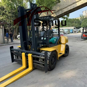 Carretilla elevadora de 10 toneladas de marca japonesa usada con motor diésel original Komatsu FD100 de 2 etapas a la venta - Product Image 4
