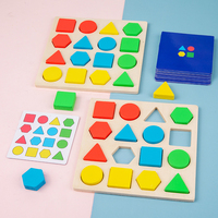 Vente en gros Ensemble de jouets éducatifs Montessori unisexe Lettres en bois Blocs Chiffres Jeu de bataille géométrique Intelligent EN71 1 Set