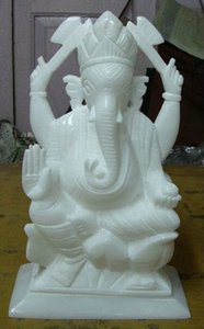 Ganesh La mejor calidad y las manos en la posición sentada del loto en el templo Estatua de Dios de mármol blanco Makrana Diseño hecho a mano multicolor - Product Image 5