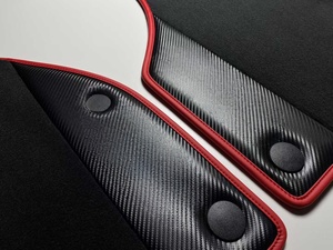 Tappetini Originali di Fabbrica Specifici per Modelli Porsche 911 Carrera, 718 Boxster e Cayman - Product Image 3
