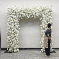 Elegante witte vierkante kunstbloemen boog bruiloft bloemenboog achtergrond rozenarrangement voor feest entree bruidsdouche decoratie