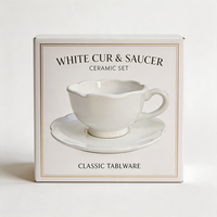 Ensemble tasse à café et soucoupe en céramique à bord festonné, personnalisable avec marque privée, en porcelaine blanche vintage, pour latte, vente en gros pour cadeaux et hôtels