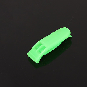 Silbato de Emergencia de Plástico Resistente con Sonido Nítido y Fuerte, Doble Orificio, con Cordón y Hebilla para Hombres, Senderismo, Caza y Camping - Product Image 5
