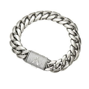 Pulsera de Eslabones Cubanos de Acero Inoxidable de 14 mm de Ancho para Hombre con Cierre de Letras con Circonitas Cúbicas |   Joyería Hip Hop con Iniciales de la A a la Z - Product Image 2
