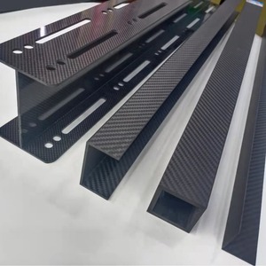 Tubo de Fibra de Carbono 3K Tejido Plano de Alta Resistencia para Uso en Rodillos de Eje, Acabado Brillante - Product Image 1