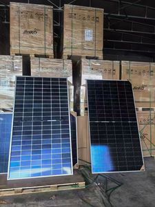 Paneles Solares Bifaciales de Doble Vidrio UL&CSA de 600w 610w 615w 620w 625w 630w 635w Tipo N 66HL4M-BDV 625-650 Vatios 72HL4-BDV 585- - Product Image 1