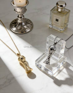 Collar con Colgante de Cobre Copa Hércules 2026, Moderno y Único, con Baño de Oro de 18k, Regalo Conmemorativo para Fanáticos del Fútbol - Product Image 4