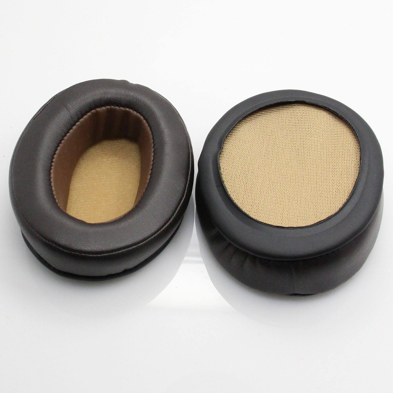 สีน้ำตาล