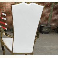Chaises empilables en cuir de luxe pour salle à manger d'hôtel moderne, chaises de banquet en métal pour événements de mariage, chaises empilables avec rembourrage