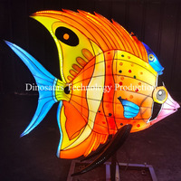 Décorations de lanternes sur le thème des festivals, style poissons marins, lanternes artisanales représentant des créatures marines, artisanat à vendre