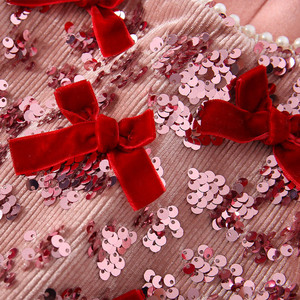 Vestito Invernale Caldo e Spesso per Bambine con Fiocco Decorativo e Paillettes Scintillanti, Outfit Comodo per Feste e Celebrazioni Festive - Product Image 4