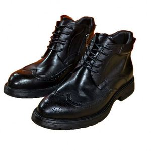 รองเท้าดีไซน์เนอร์ปี 2025 สวมใส่สบาย ดีไซน์ใหม่ ขายดีที่สุด ระบายอากาศได้ดี น้ำหนักเบา พื้นยางกันลื่น หนังแท้ หัวเหลี่ยม - Product Image 1