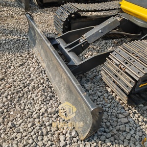 Excavatrice sur chenilles Komatsu PC70 d'occasion de haute qualité, équipement de construction hydraulique de taille moyenne - Product Image 6