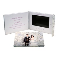 Carte de voeux vidéo de mariage promotionnelle OEM de 10 pouces Brochure vidéo à écran LCD gris Carte d'invitation à écran LCD numérique