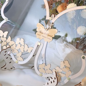 Livre d'or papillon rustique en bois à suspendre pour mariages, Quinceañeras, anniversaires et baby showers - Product Image 3