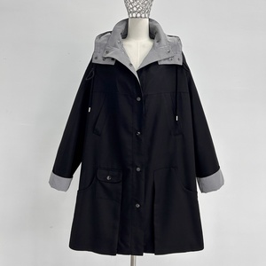 Manteau <span class=keywords><strong>trench</strong></span> élégant <span class=keywords><strong>noir</strong></span> pour <span class=keywords><strong>femme</strong></span> avec <span class=keywords><strong>capuche</strong></span>, veste décontractée <span class=keywords><strong>à</strong></span> <span class=keywords><strong>capuche</strong></span>, manteau <span class=keywords><strong>trench</strong></span> personnalisable avec poches - Product Image 4