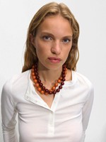 Collier ras du cou noué en perles acryliques plastiques de style bohème faites à la main de 16 mm pour femmes