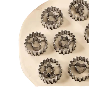 9pcs Mini giáng sinh <span class=keywords><strong>linzer</strong></span> Cookie cutter fondant Biscuit khuôn tùy chỉnh thép không gỉ Cookie cutter cho Baking công cụ - Product Image 1