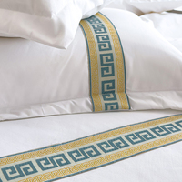 Parure de lit 4 pièces en coton 100% brodé blanc pur, style simple, pour hôtel 5 étoiles et gîte, comprenant housse de couette et drap.