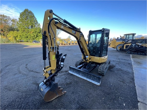 รถขุดตีนตะขาบ Cat303E มือสองเครื่องยนต์ญี่ปุ่น303E แมว - Product Image 3