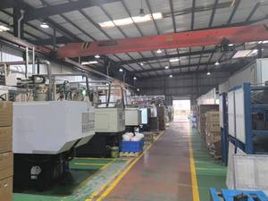 Auto Spare Parts Car Engine Truck Radiator Water <strong>Coolant</strong> Reservoir <strong>Overflow</strong> Expansion <strong>Tank</strong> for Japanese Korea German Cars - Product Image 6