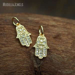 Pingente Delicado de Mão <span class=keywords><strong>Hamsa</strong></span> Dourada PM5728 com Motivo de Coração, Acessório de Joalheria DIY Versátil para Pulseiras e Gargantilhas - Product Image 3