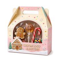 Boîte à bonbons OEM ODM verte et dorée imprimée avec trou de suspension, motif baies de houx et flocons de neige pour emballage de Noël en détail