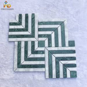 Mosaico Geométrico de Mármol Verde y Blanco de Lujo, Mosaico Chevron de Mármol Natural Premium para Baño y Cocina - Product Image 1