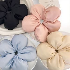 Élastiques à cheveux en satin à motif floral coréen pour femmes, chouchous surdimensionnés, accessoires de coiffure en tissu de style européen et américain - Product Image 2