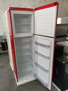 Réfrigérateur et congélateur vintage Smad de couleur rouge pour la maison - Product Image 3