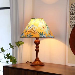 <b>French</b> American Retro <b>Style</b> Solid Wood <b>Table</b> Lamp New High-End Warm Romantic Vintage Decorative <b>Bedside</b> <b>Table</b> Lamp - Product Image 5