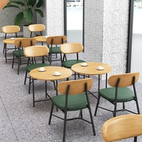 Solution tout-en-un pour café : fournitures, design d'intérieur, décoration, mobilier pour magasin de jus de fruits, table de café, bar, café