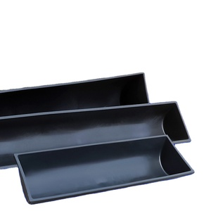 Mangeoire pour chèvres en plastique, réservoir d'alimentation et d'abreuvement pour moutons, chèvres, chevaux, plateau d'alimentation pour ferme avec pieds - Product Image 1