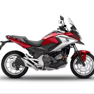 Montar motocicleta de aventura de 4 tiempos de alto rendimiento 2024 Hondas <span class=keywords><strong>NC750X</strong></span> DCT 745cc - Product Image 1