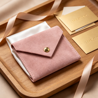 Pochette à bijoux de luxe en suède style enveloppe avec fermoir doré, petit sac de rangement en microfibre pour bagues et boucles d'oreilles, emballage en gros