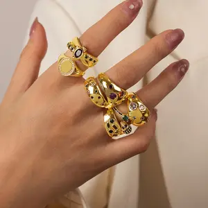 ODM Mix Styles Brass Zircon 18K Ring Women Rhinestone Heart Snake Chunky Open Ring Wholesale