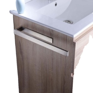 Support mural adhésif pour serviettes de bain – Barre porte-serviettes sans perçage pour salle de bain - Product Image 2