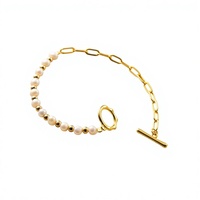 Bracelet minimaliste personnalisé en laiton avec chaîne trombone et perle d'eau douce, options plaqué or, perle de qualité supérieure