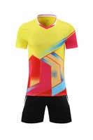 Uniformes de football personnalisés 2023 avec numéros Ensembles de football pour jeunes par sublimation